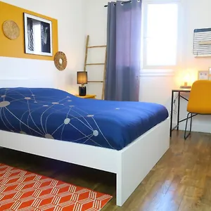 Centre Ville - 5 Min Plage - Lumineux - Wifi Gratuit Appartement Guidel
